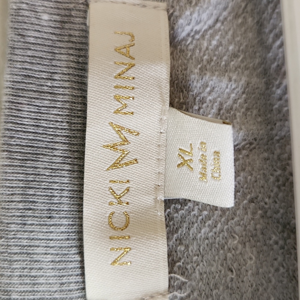Nicki Minaj Gray and White Knit Top - Picture 3 of 4